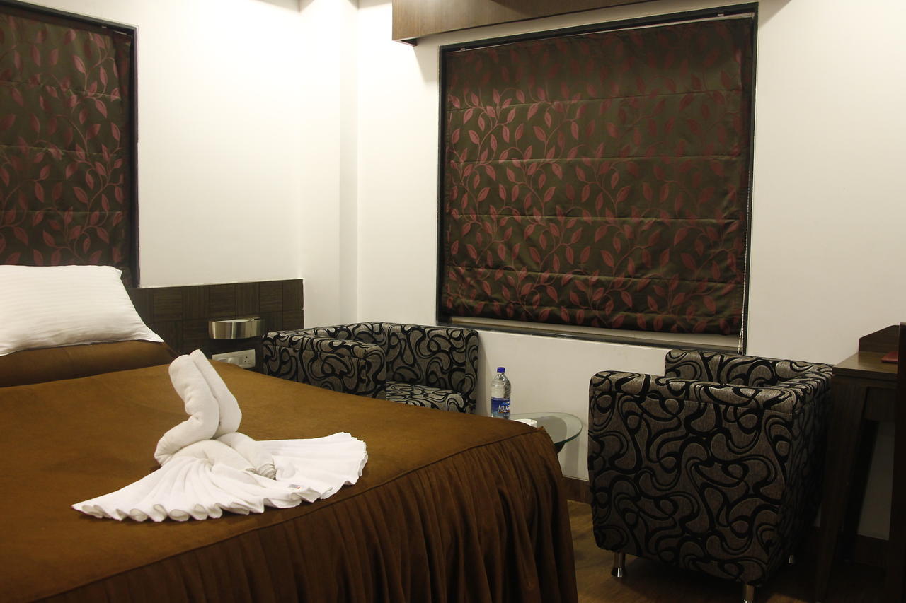 סיליגורי Hotel Rajashree Palace מראה חיצוני תמונה