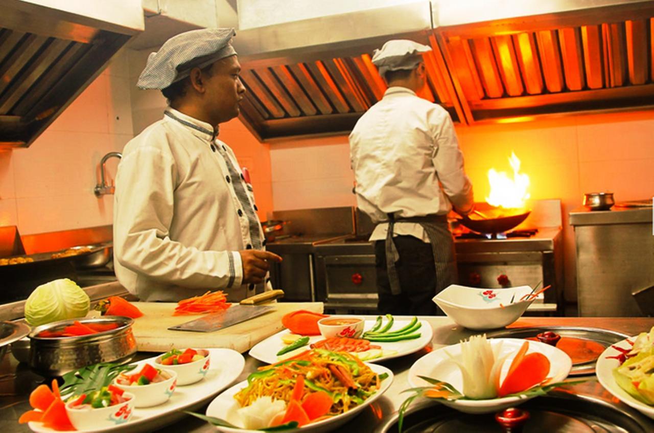 סיליגורי Hotel Rajashree Palace מראה חיצוני תמונה
